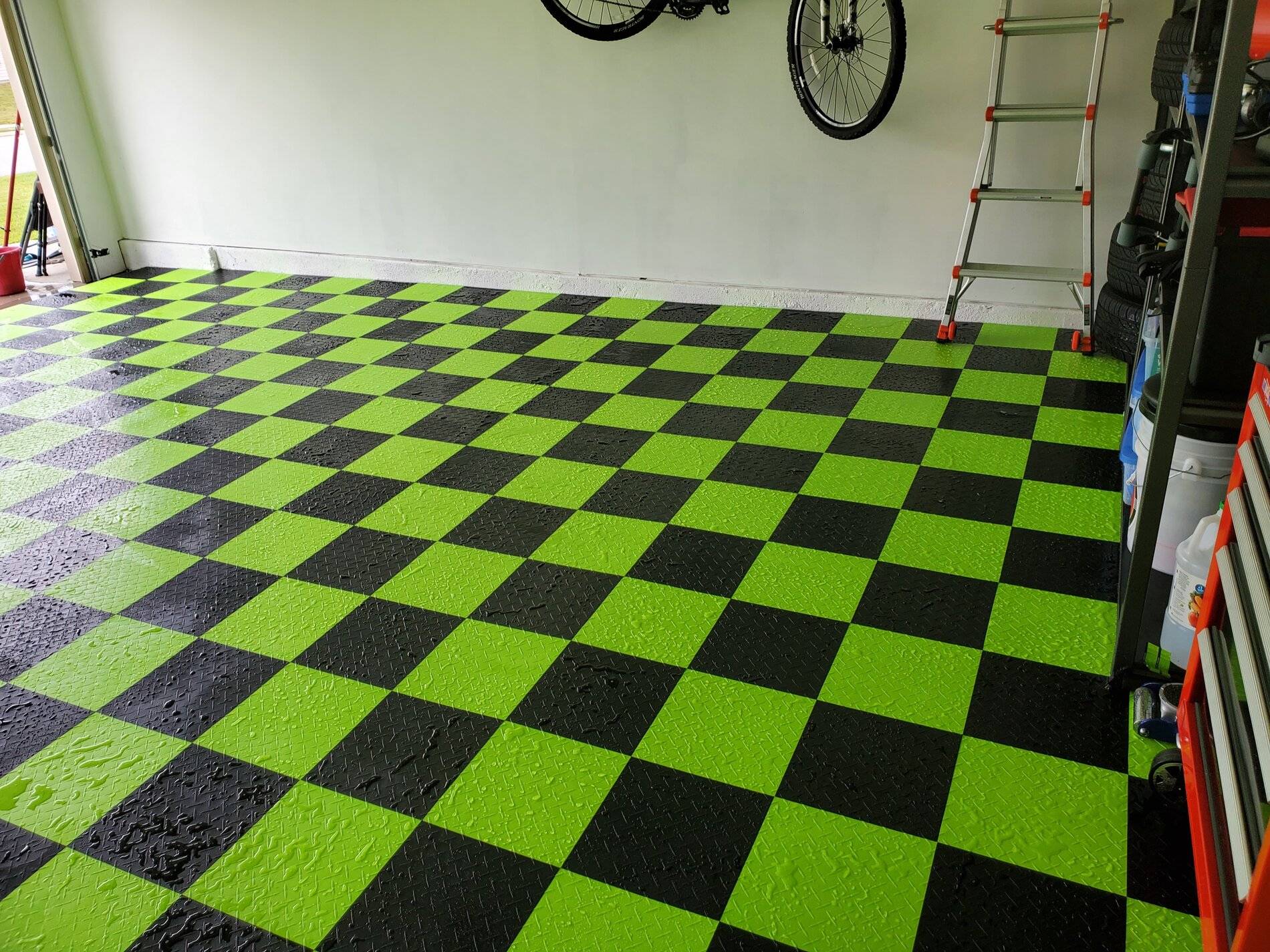 Garage 2.jpg