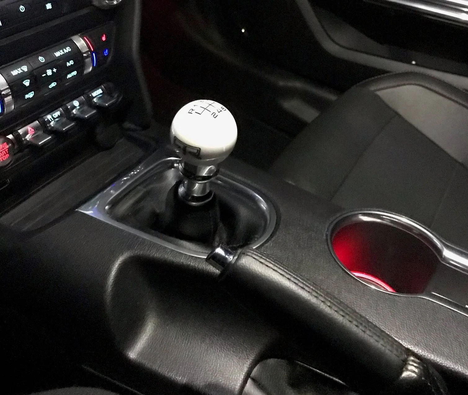 RTR Shift Knob.jpg