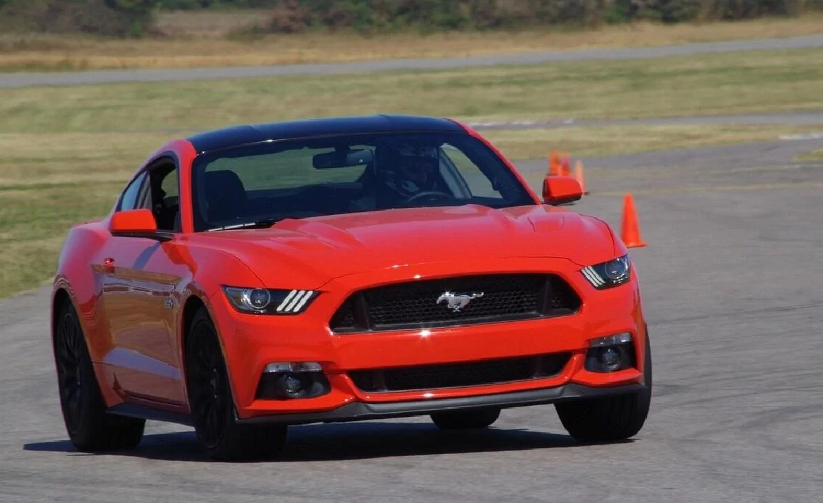 stang2a.webp