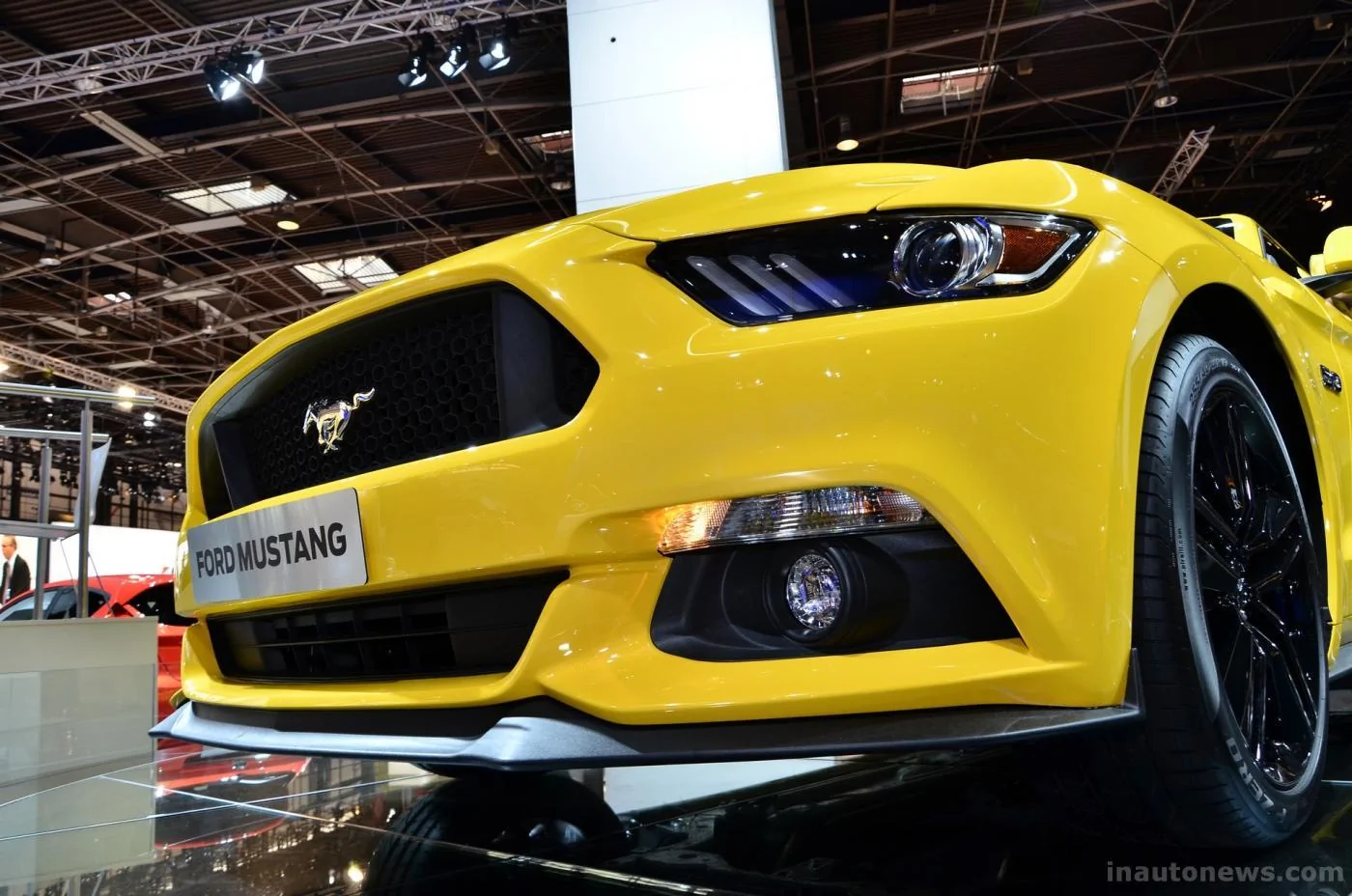 European-Ford-Mustang-Paris-2014-11.webp