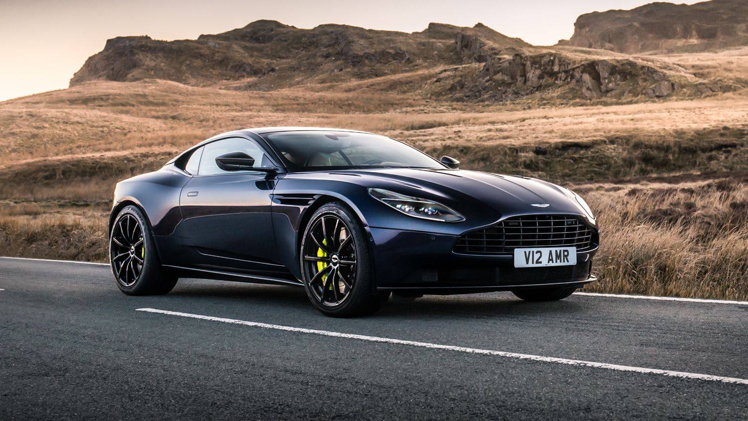 2018-aston-martin-db11-amr-156-1525983030.jpg