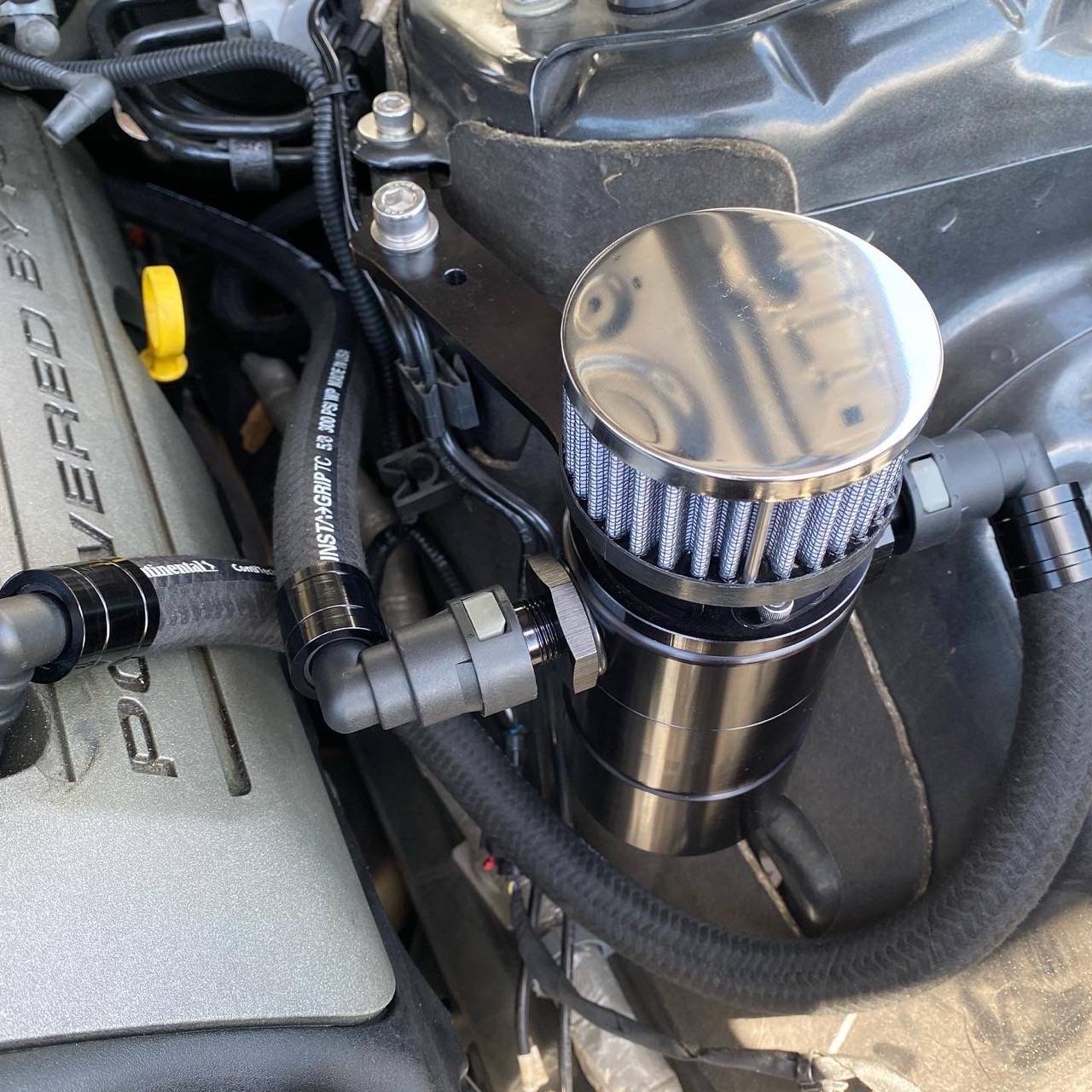 15-17 Dual Inlet Breather 2.jpg