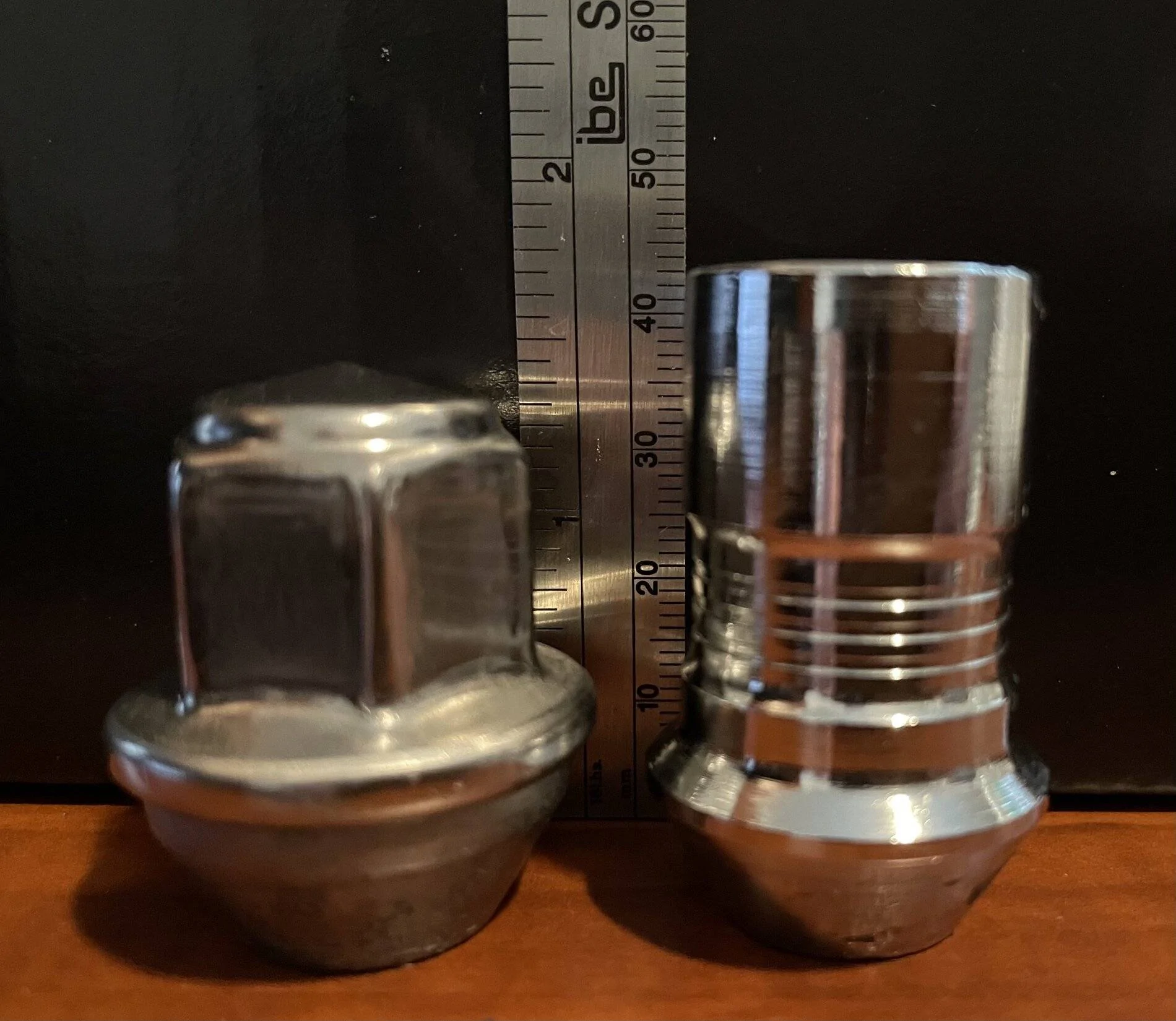 lug nuts.webp