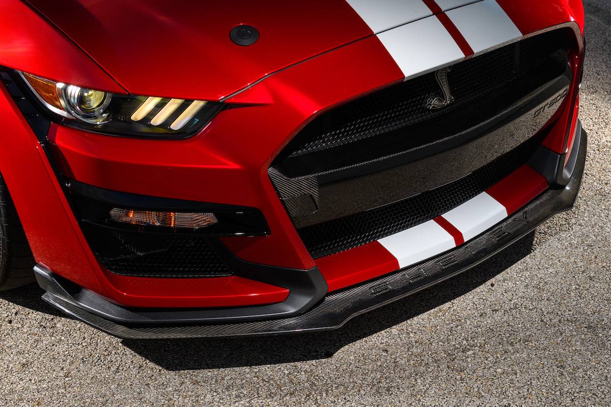 Mustang_GT_500_Carbon_Fiber_Front_Splitter_01.jpeg