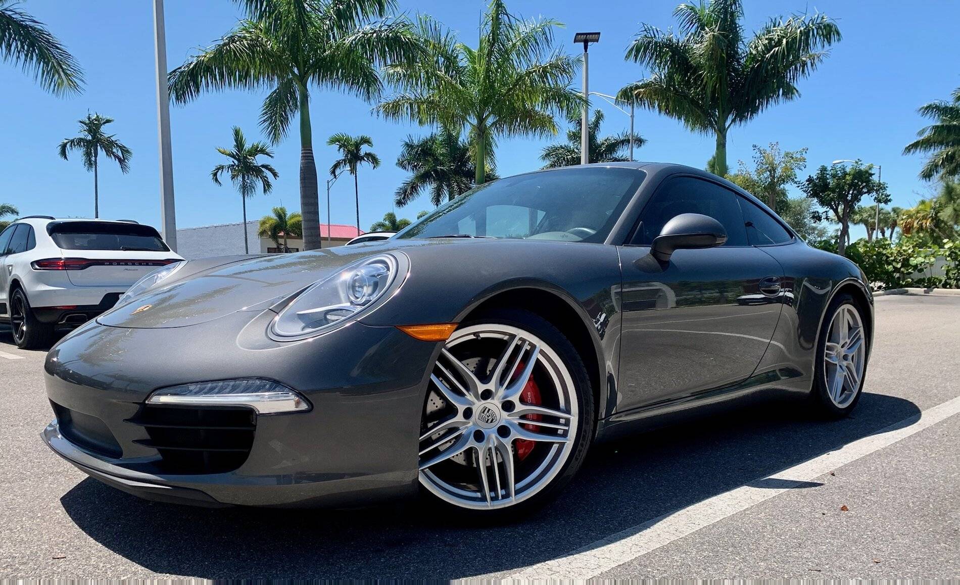 2013 911 CARRERA 1.jpg