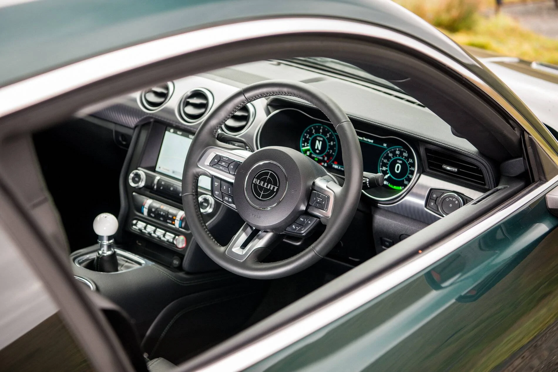 bee569ed-2020-ford-mustang-bullitt-04.jpg