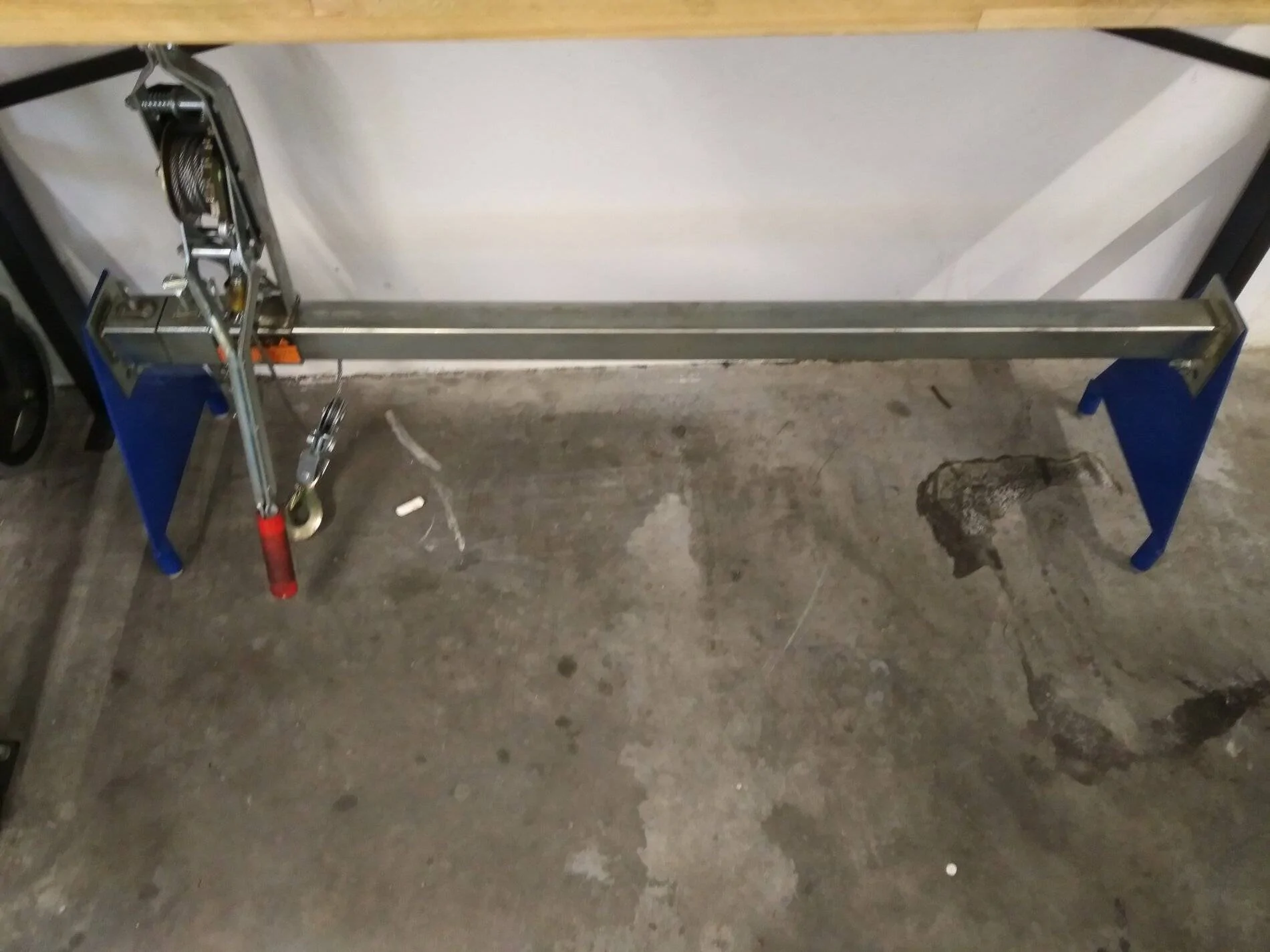 Automotive Engine Hoist.webp