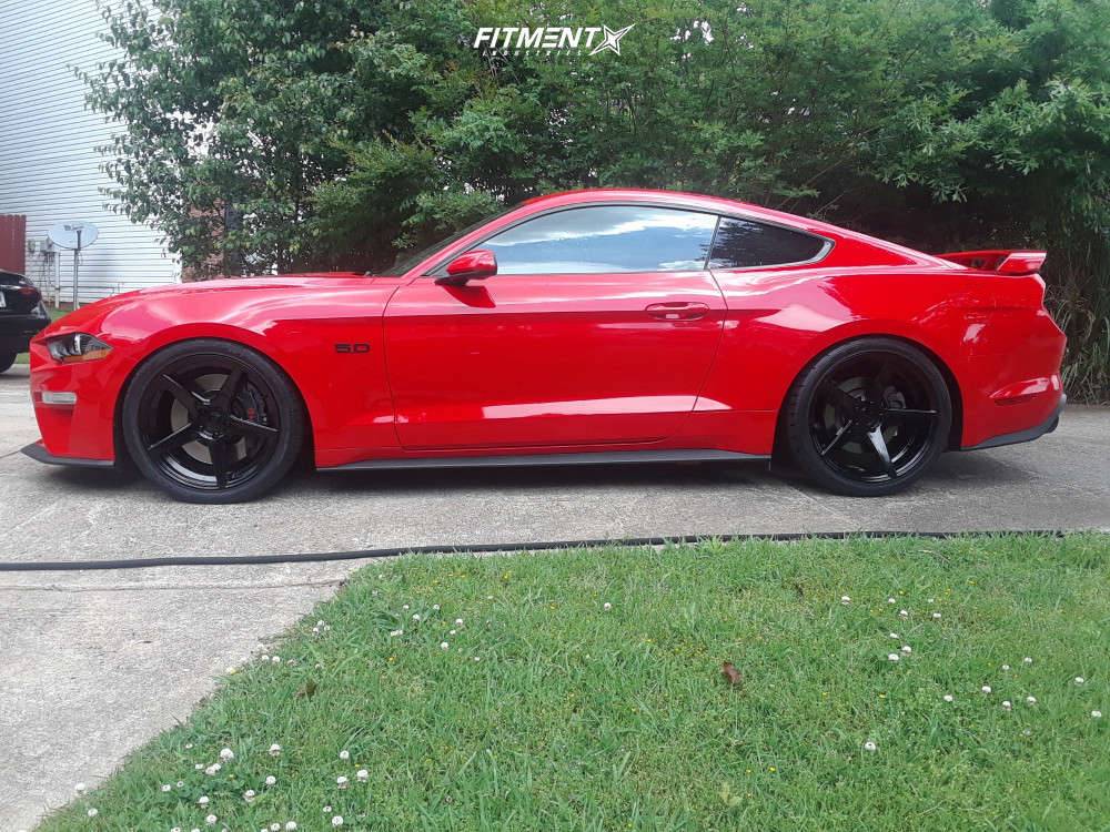 1732811-4-2019-mustang-ford-gt-eibach-lowering-springs-velgen-classic5-custom.jpg