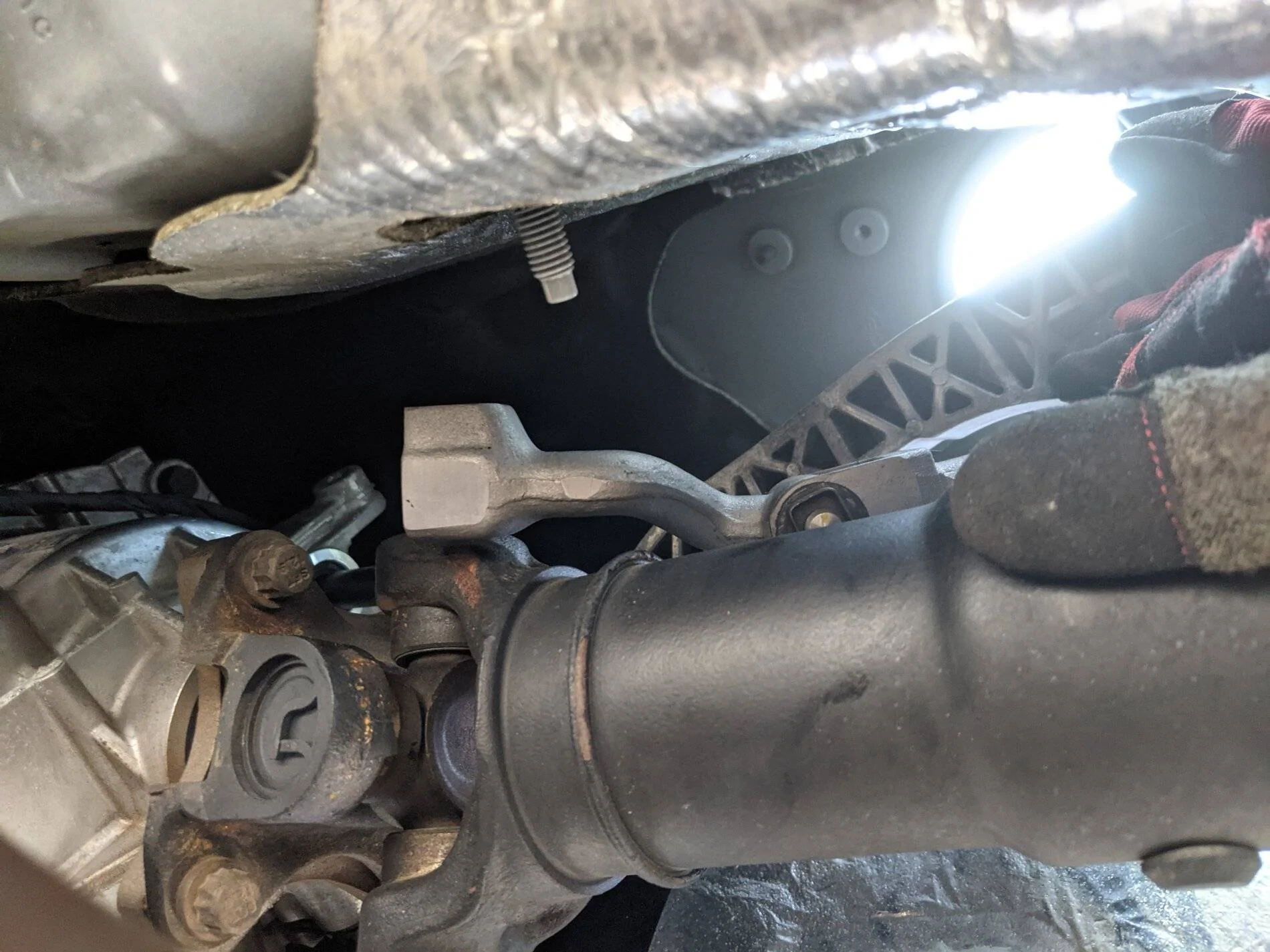 Linkage Arm Bolt Removed.jpg