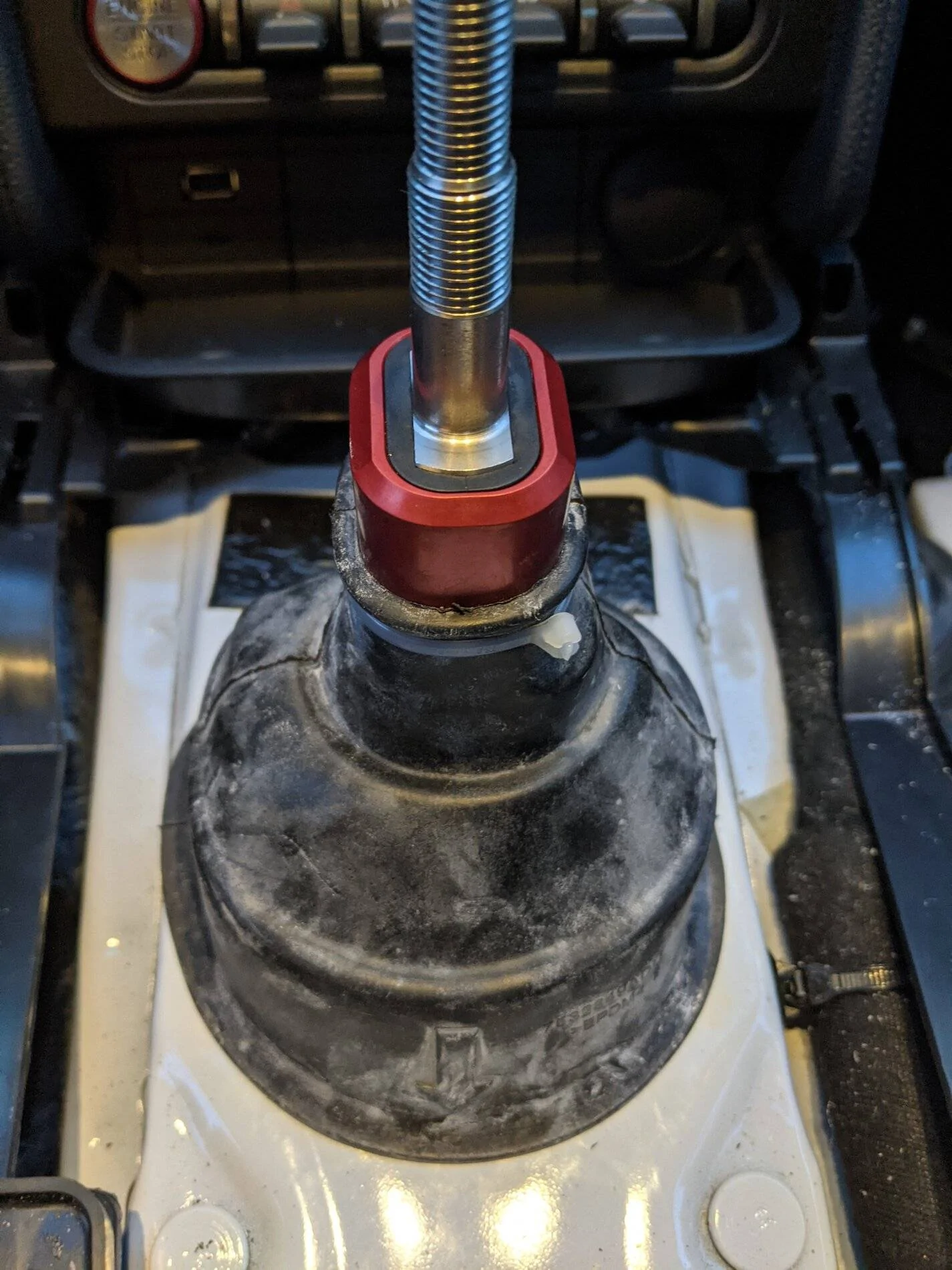 Dust Boot Replaced.jpg