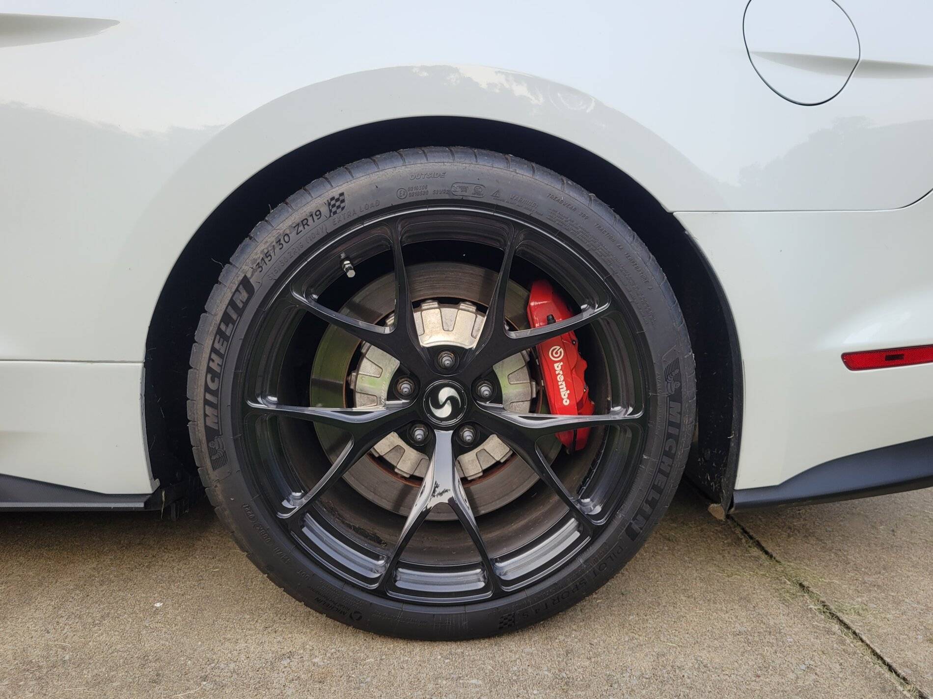 Sig Rear Wheel.jpg