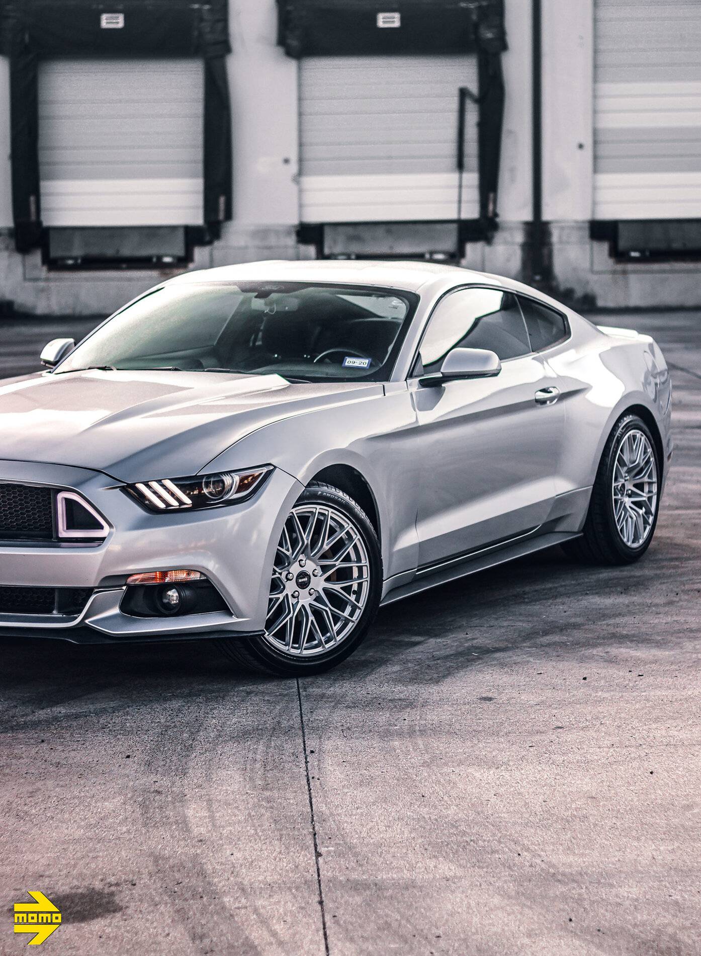 silver-ford-mustang-s550-momo-motorsport-flow-forged-wheels-multi-spoke-rims-d-scaled (1).jpg
