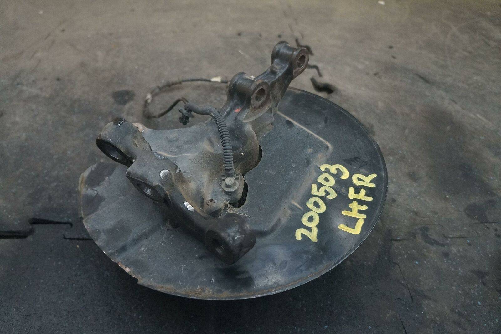 Front-Left-Spindle-Knuckle-Hub-Wheel-Bearing-FR3Z3106A-OEM-Ford-Mustang-2015-19-303738325373-4.jpg