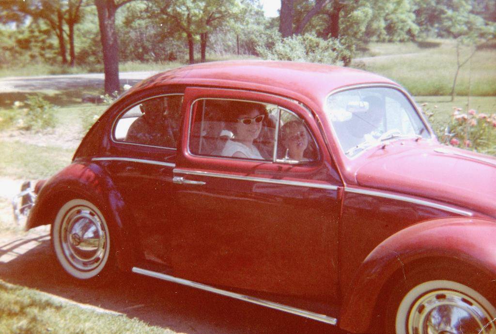 62 VW with Mom, Dad, Dave, Chris and 5 Bain cousins...August 1963.jpeg