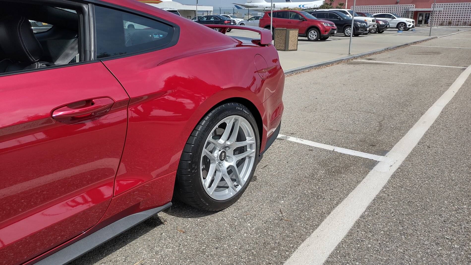 Rear quarter 305.jpg