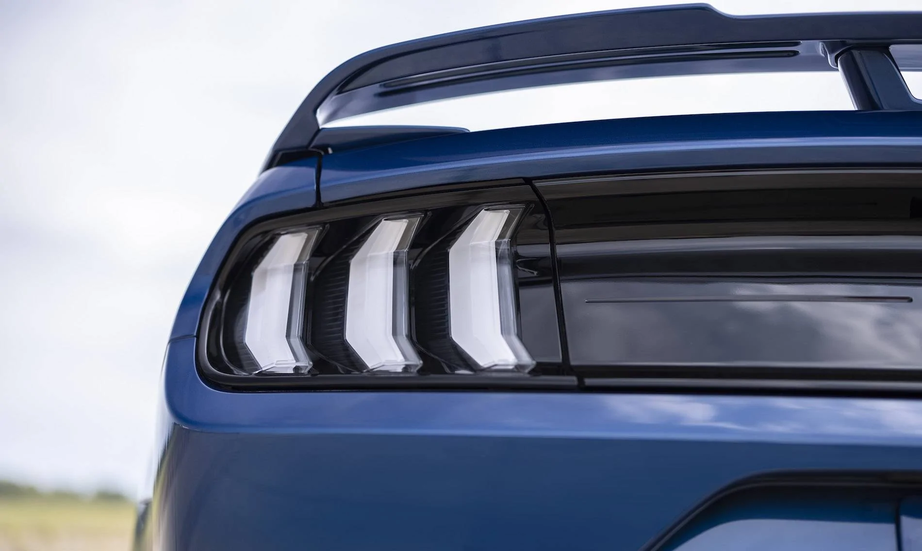 2022 Ford Mustang Stealth Edition_09.jpg