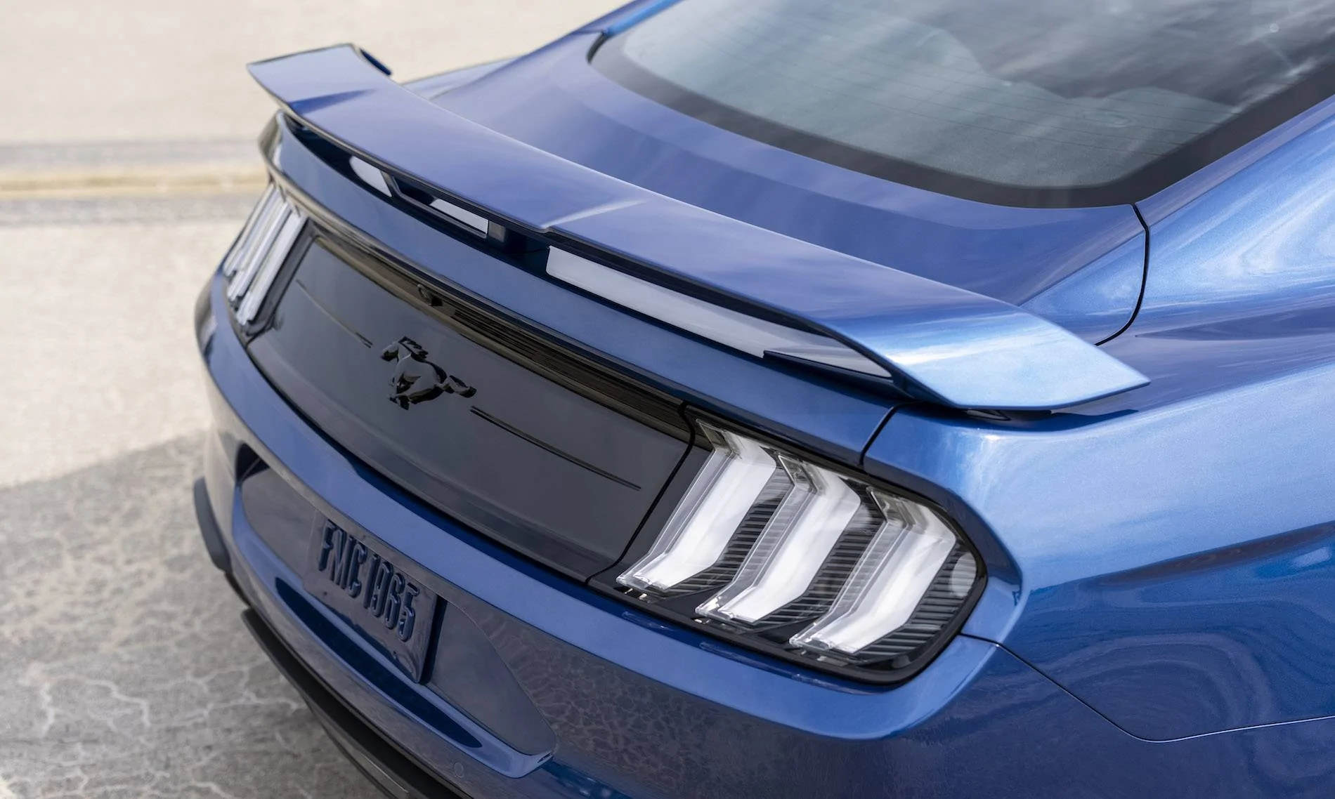 2022 Ford Mustang Stealth Edition_13.jpg