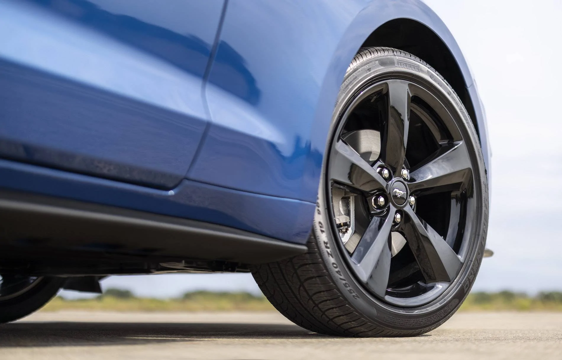 2022 Ford Mustang Stealth Edition_14.jpg