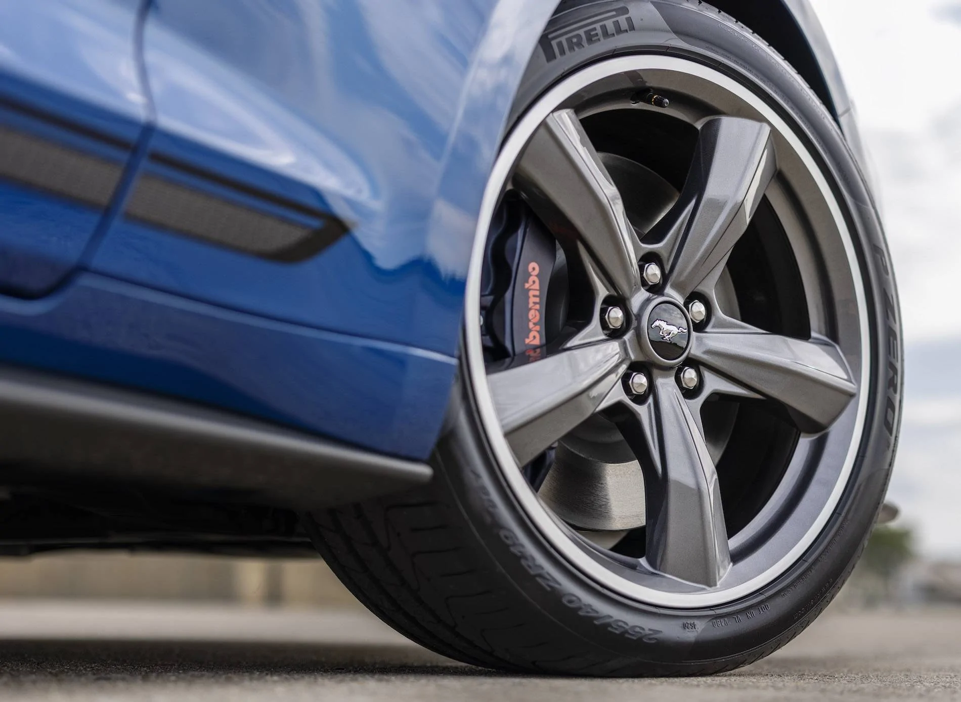 2022 Ford Mustang GT California Special_17.jpg