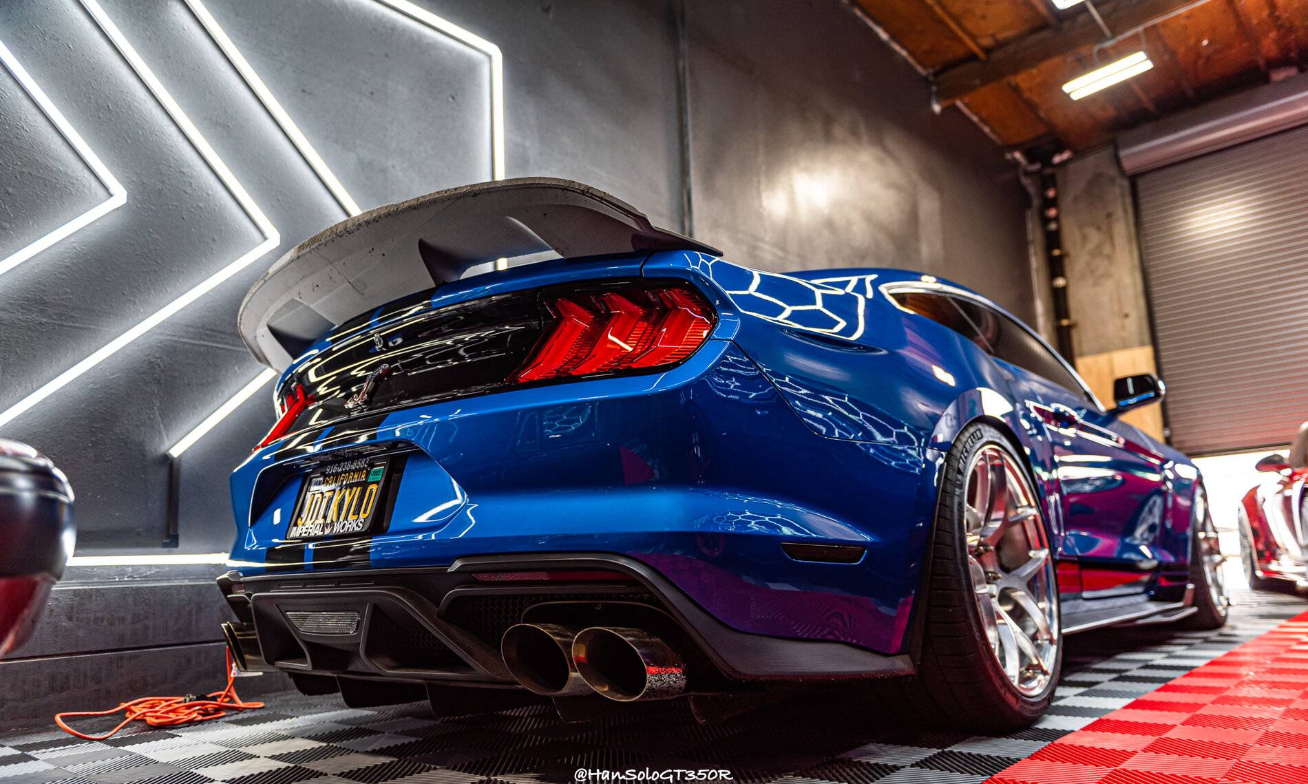 boa-constrictor-rear-spoiler-09-jpg.jpg