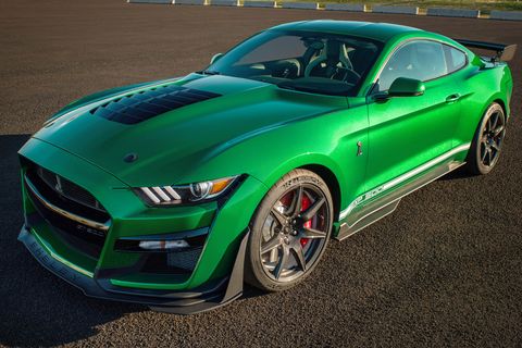 2020-ford-mustang-shelby-gt500-vin-001-102-1578446289.jpg