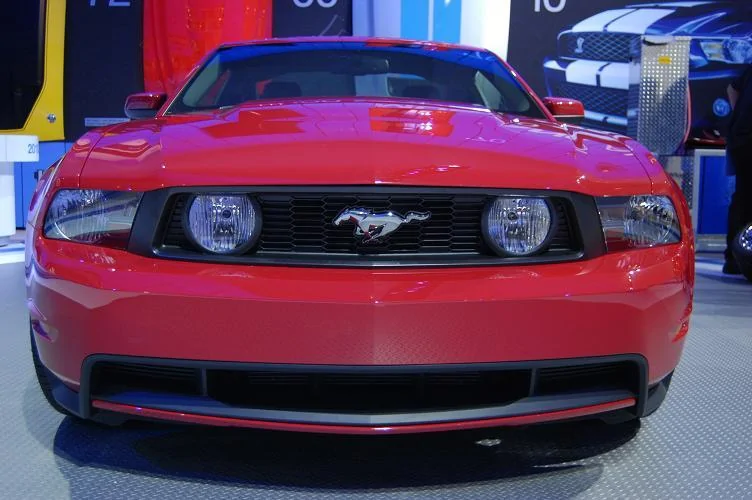 2010 mustang gt front low.webp