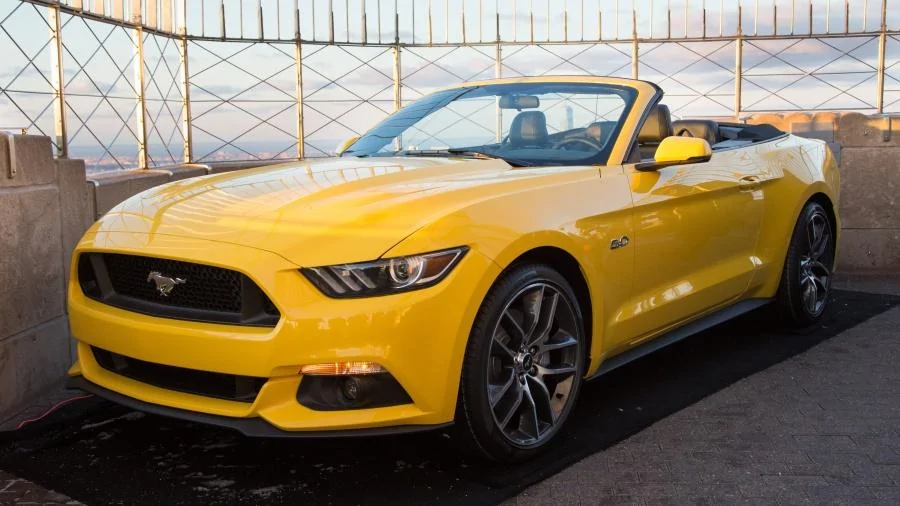 2015 Ford Mustang Convertible-Ultra HD.webp