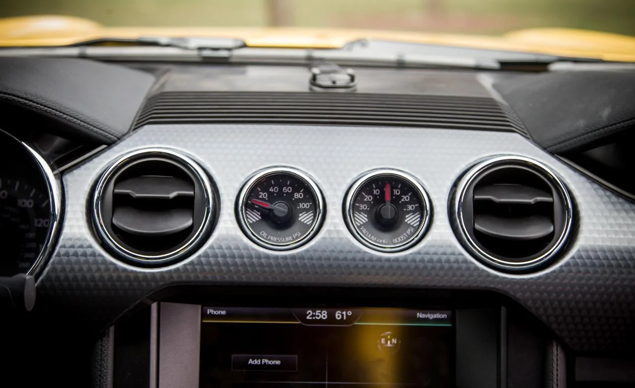 2015-ford-mustang-23l-ecoboost-interior-photo-598701-s-1280x782.webp