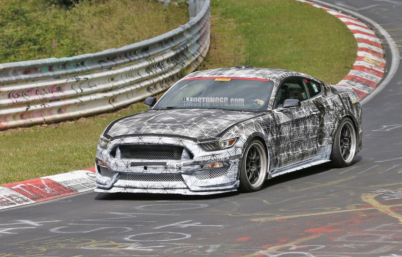 2015Mustang-svt-gt350-2.jpg