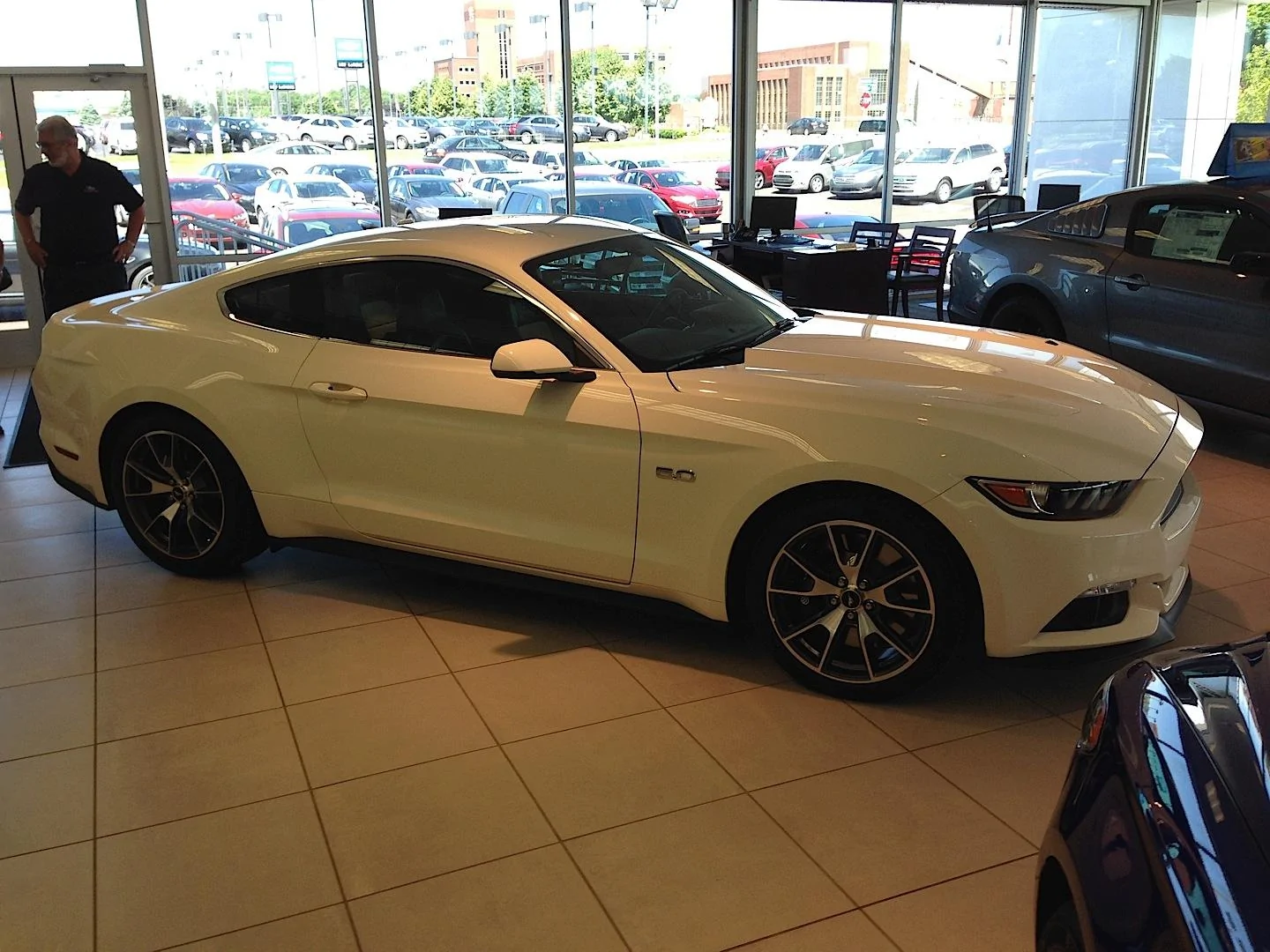 2015-ford-mustang-50-year-limited-edition-looks-gobsmacking-awesome-in-the-flesh-photo-galler...webp