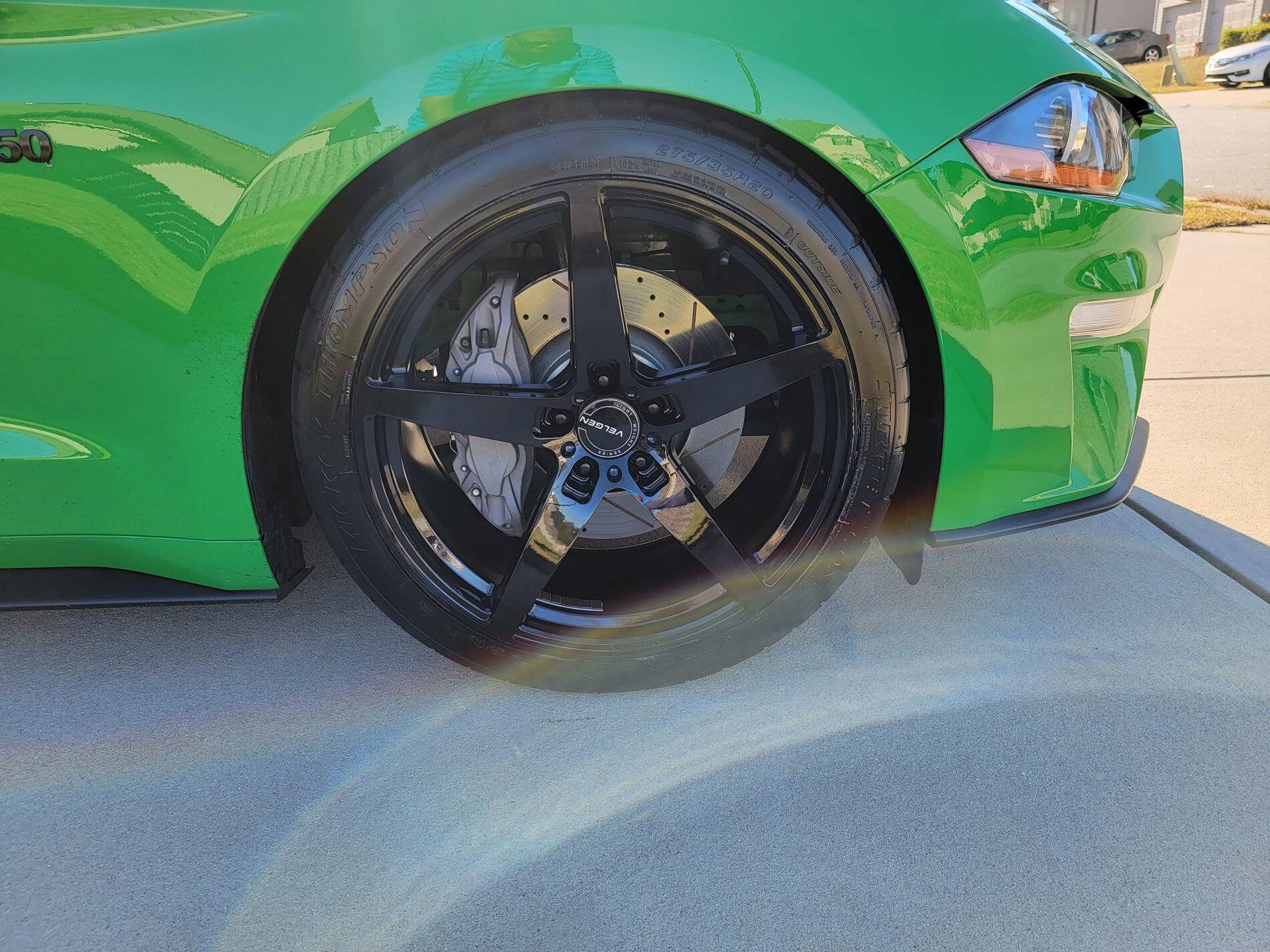 Velgen Classic 5 V2 R Front.jpg