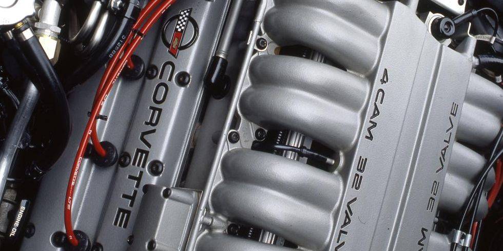 z1989-chevrolet-corvette-zr-1-57-liter-v-8-engine-photo-525370-s-986x603.jpg