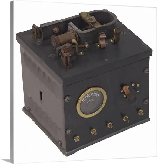 e%2fgetty-images%2fold-fashioned-battery%2c1046074.webp