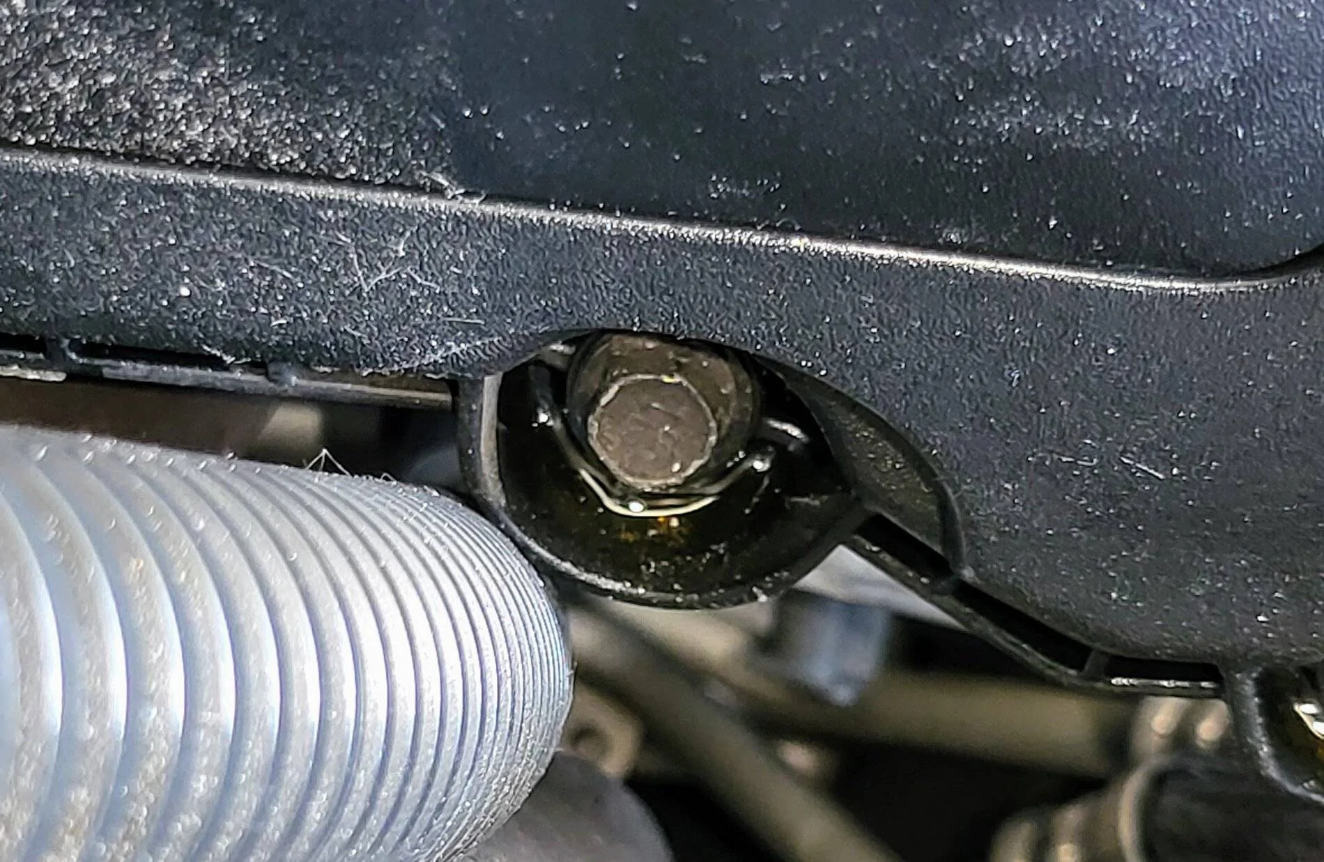 loose_bolts.jpg
