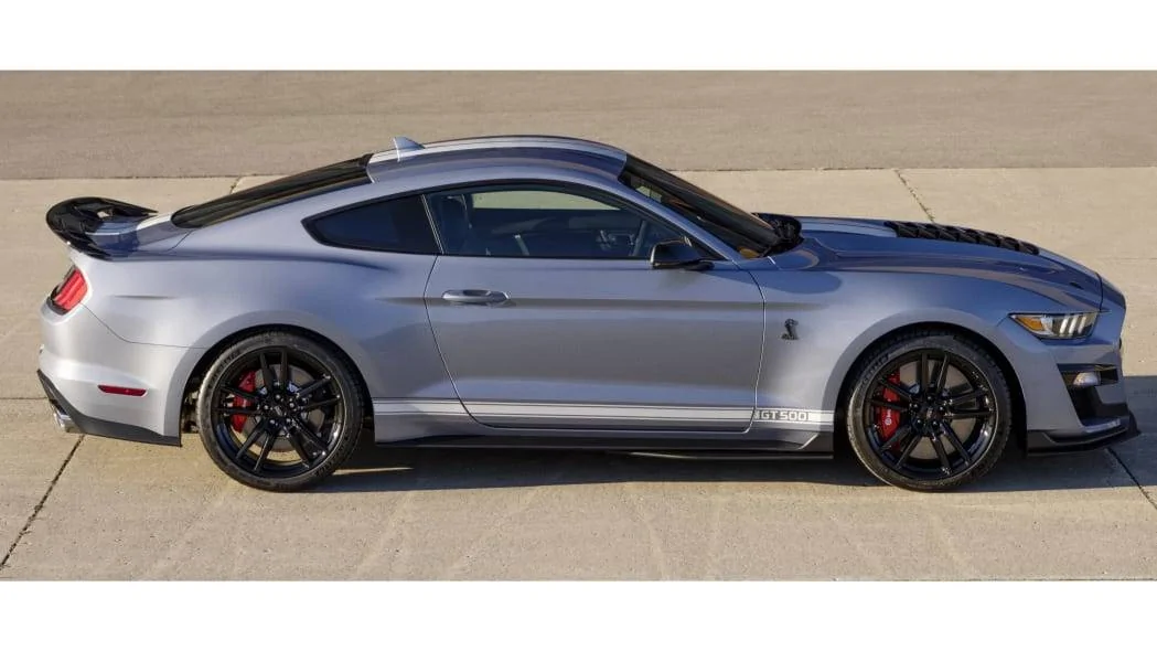2022-Ford-Mustang-Shelby-GT500-Heritage-Edition_10.webp