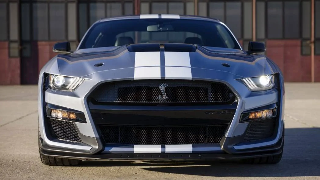 2022-Ford-Mustang-Shelby-GT500-Heritage-Edition_01.webp