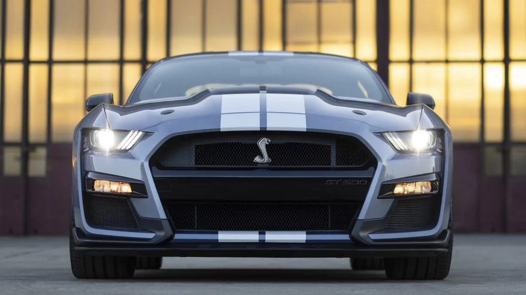 2022-Ford-Mustang-Shelby-GT500-Heritage-Edition_04.webp