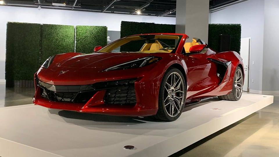 2023-Chevrolet-Corvette-Z06-reveal.jpg