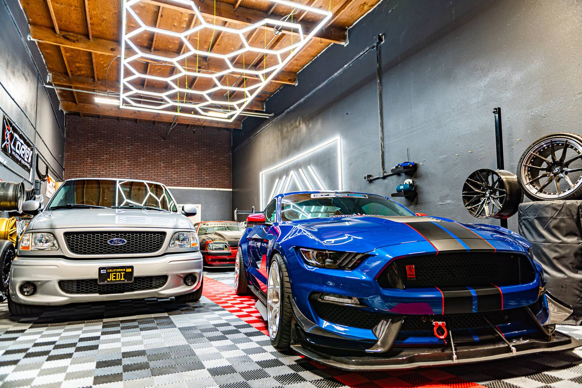 SV504 GT350R Billet Aluminum Clear-18.jpg