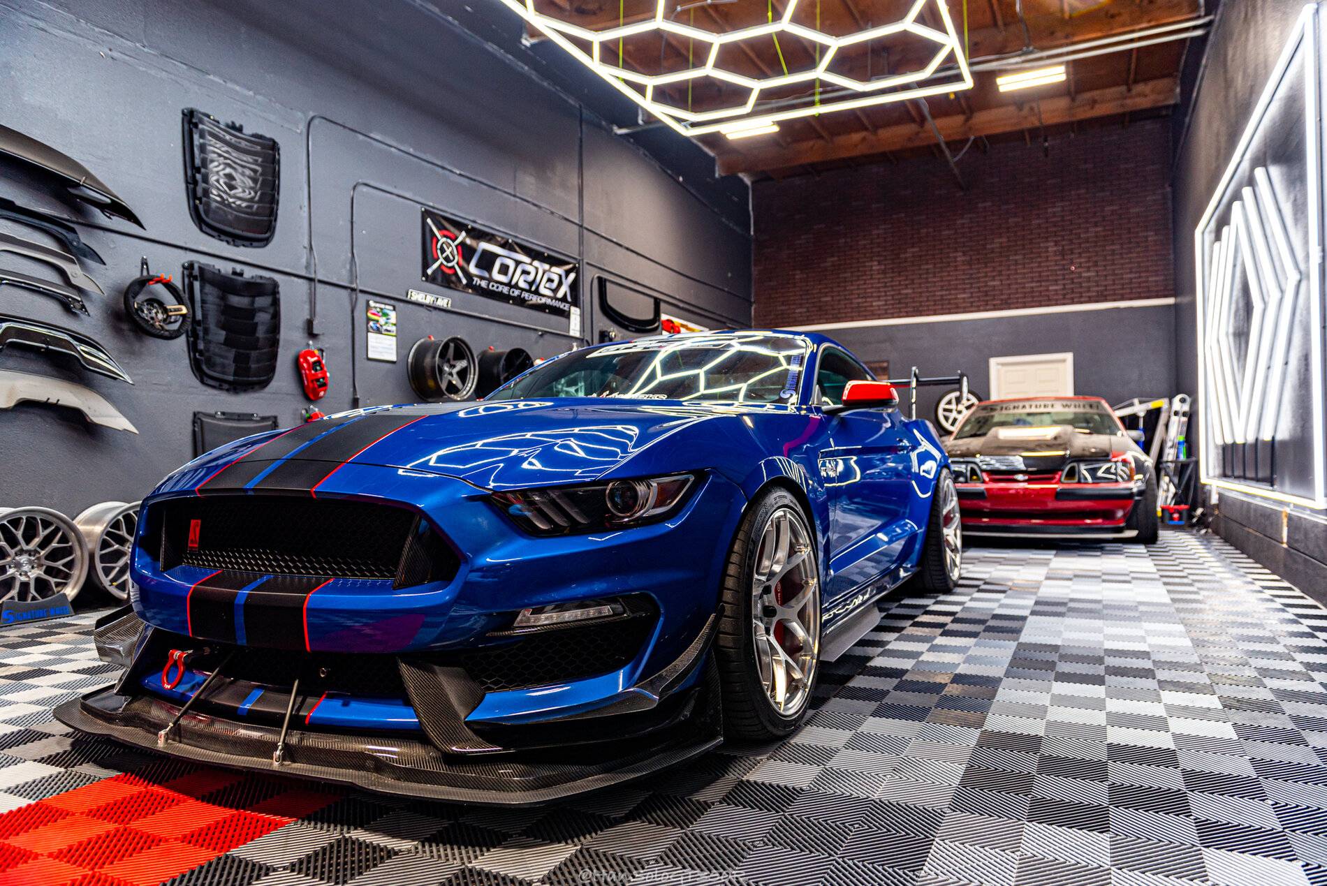 SV504 GT350R Billet Aluminum Clear-05.jpg