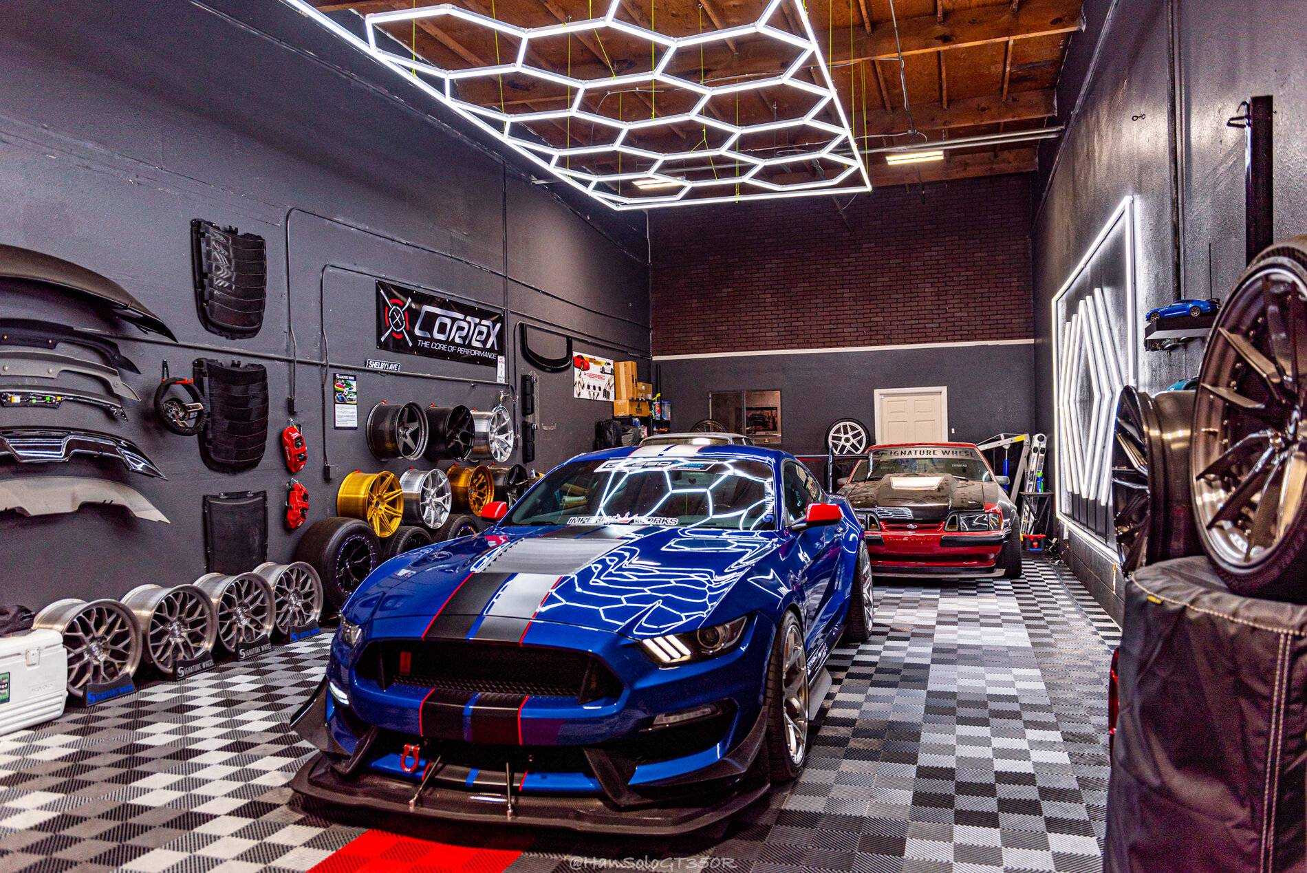SV504 GT350R Billet Aluminum Clear-08.jpg