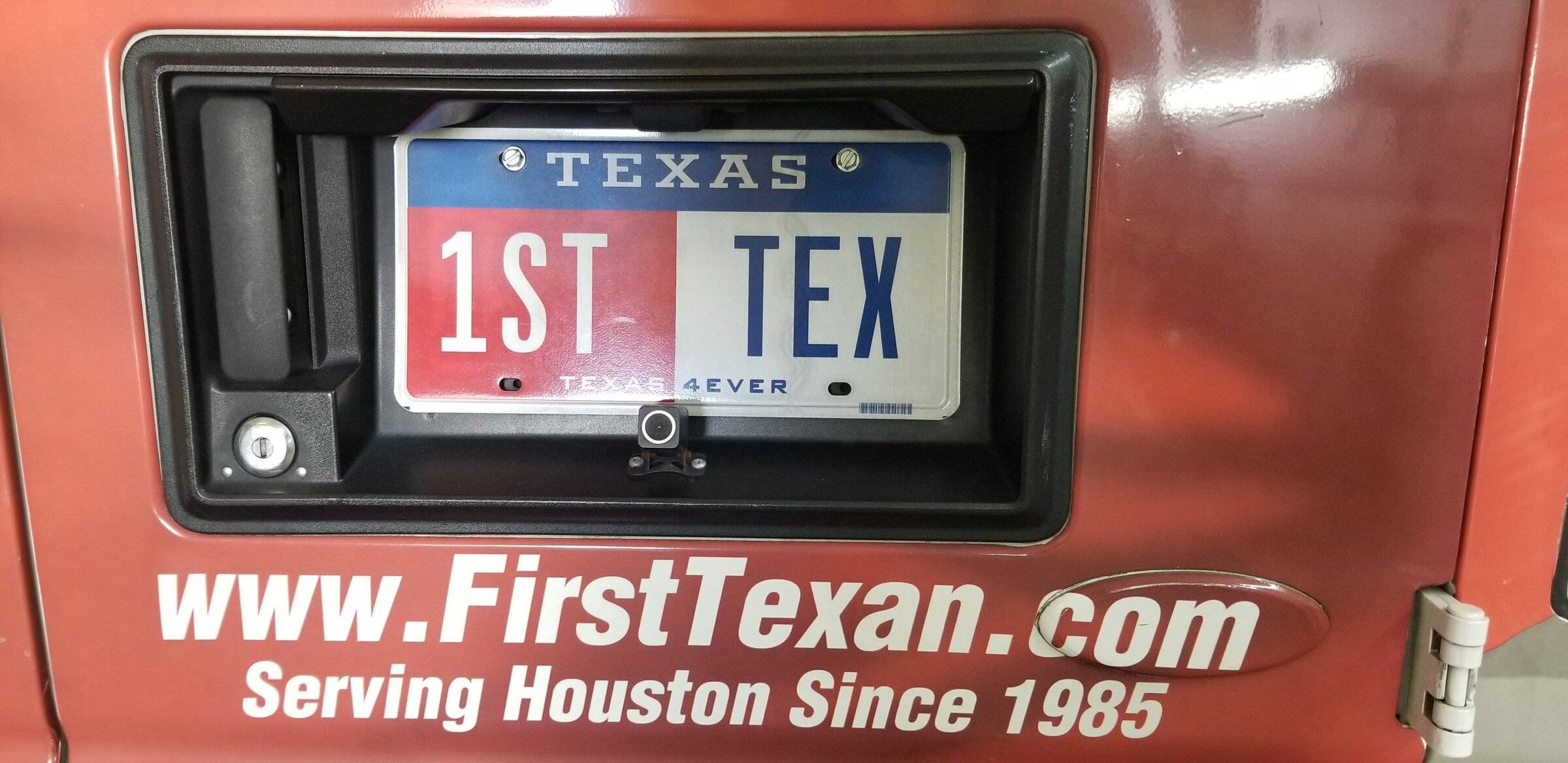 van plates.jpg