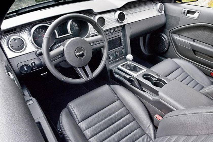 2008-ford-mustang-convertible-dashboard-carbuzz-638112.jpg