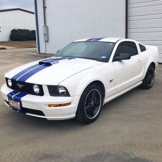 white-blue-mustang.webp