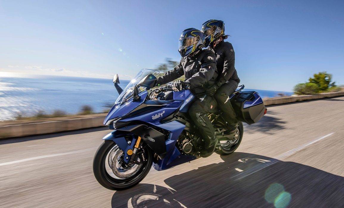 2022-Suzuki-GSX-S1000-GSX-S1000GT-Prices-Revealed-1-1155x700-2.jpg