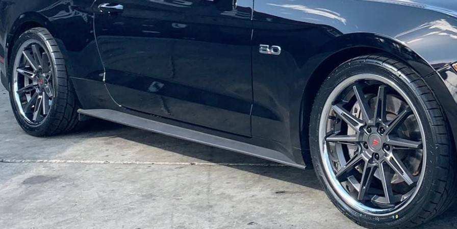 black-mustang-gt-s550-with-ferrada-cm2-wheels-1-1.jpeg