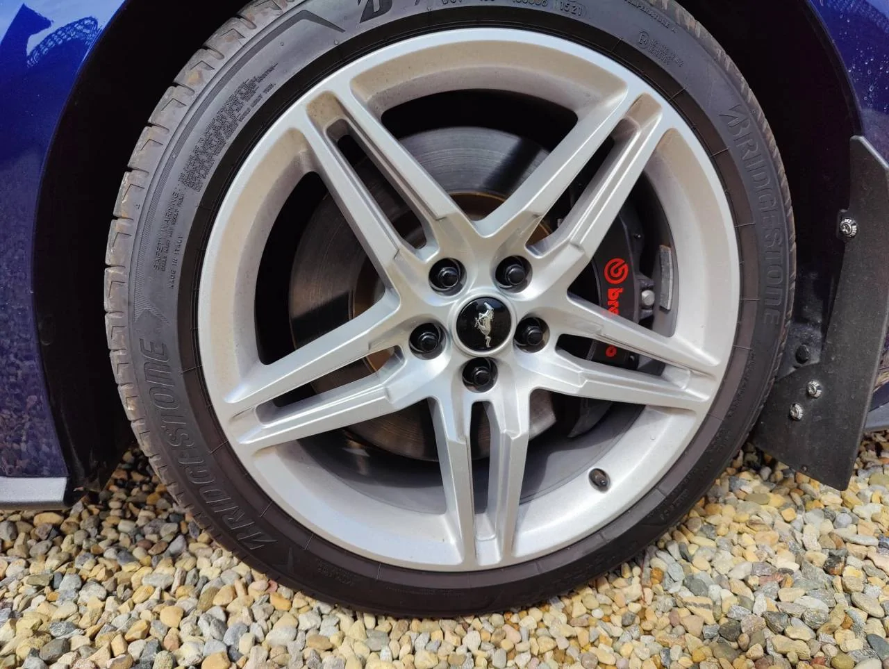 Gorilla-Wheel-Nuts-Font.webp