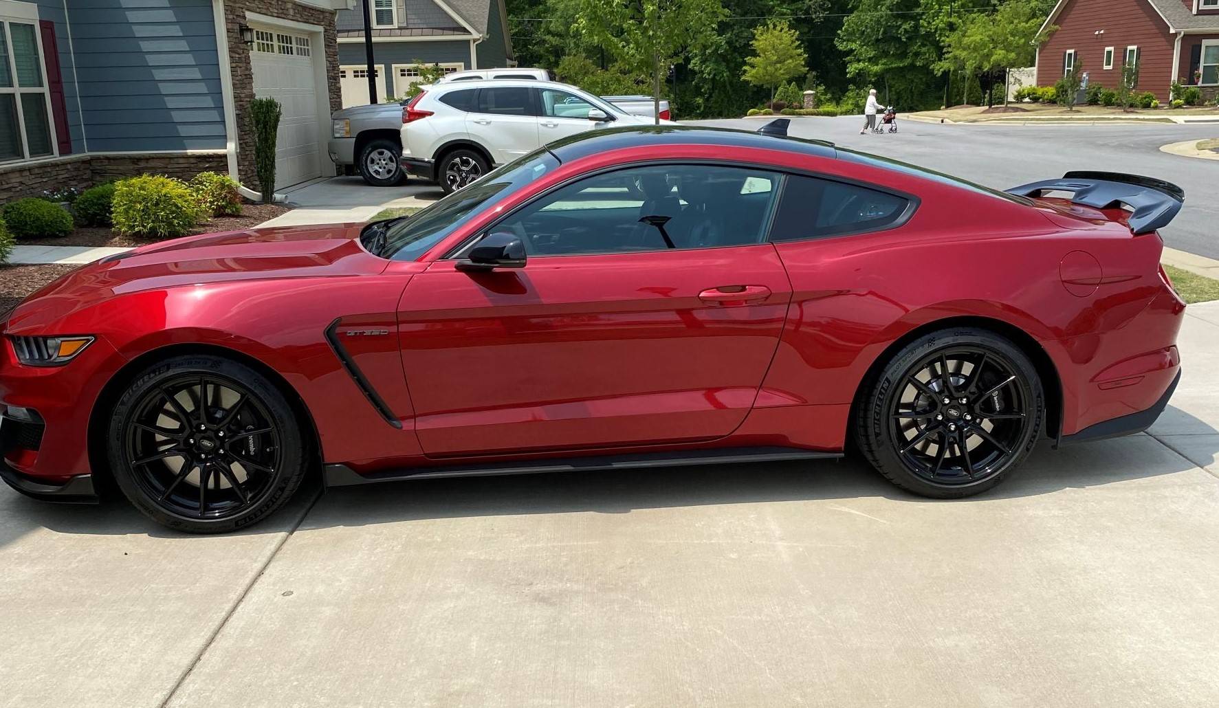 red gt350xx.jpg