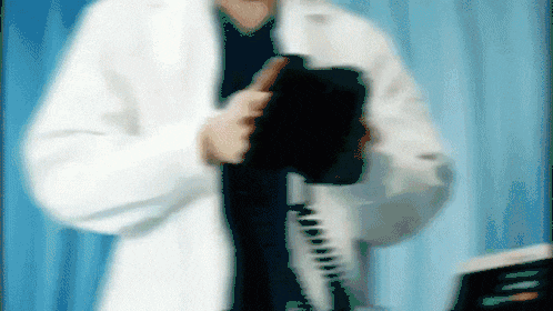 F20F8518-799F-48A8-B4F8-A8A0D02D13F0.gif