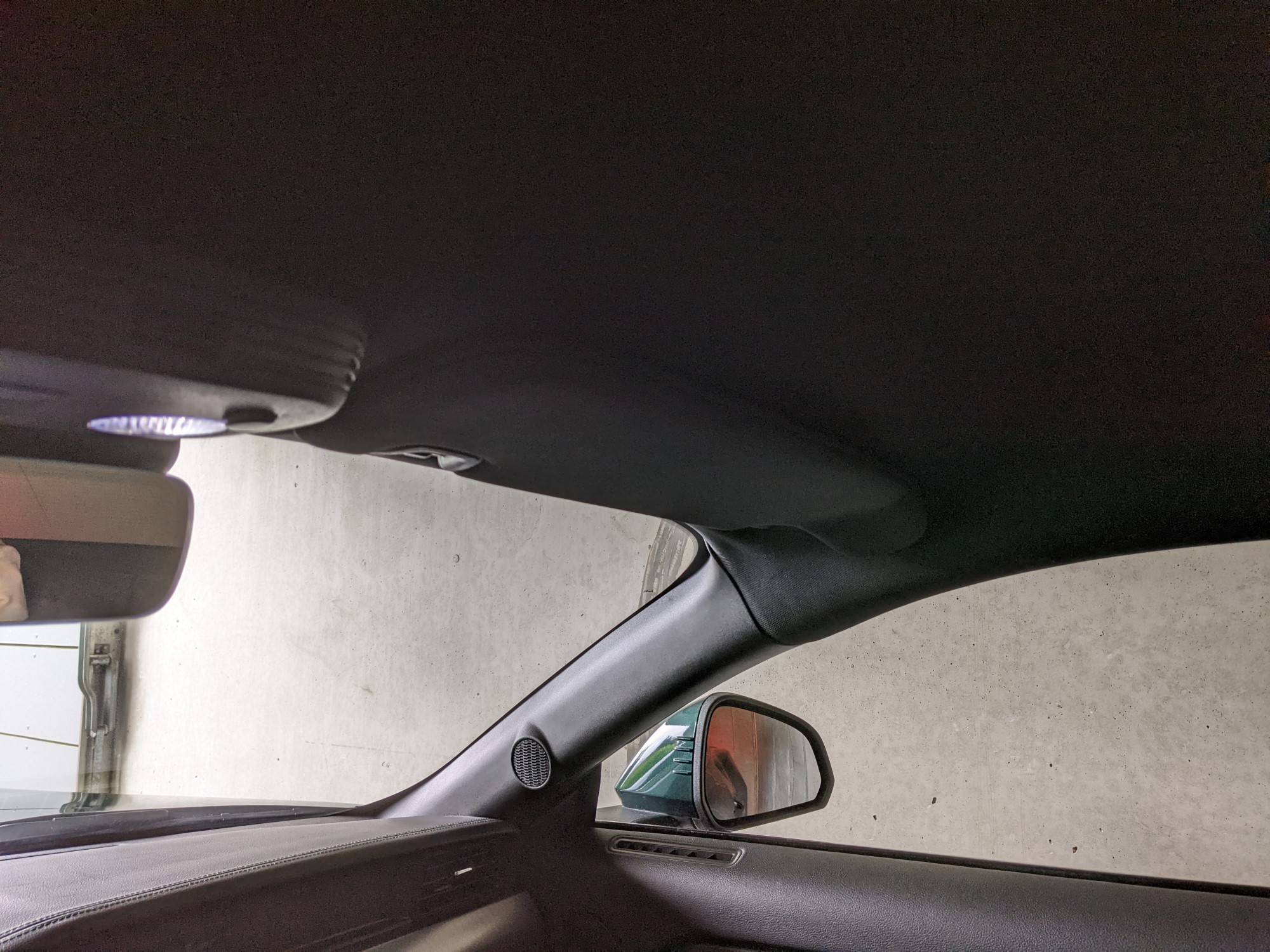 10_EU_RHD_right_sun_visor.jpg